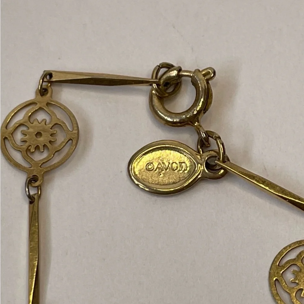 Vintage 1977 AVON Gold Filigree Link Necklace.  24” - Picture 3 of 5